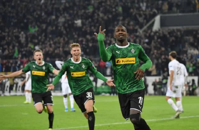 在伤病潮下 在伤病潮下