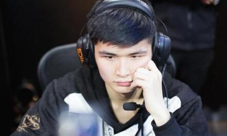 充满了担忧 充满了担忧